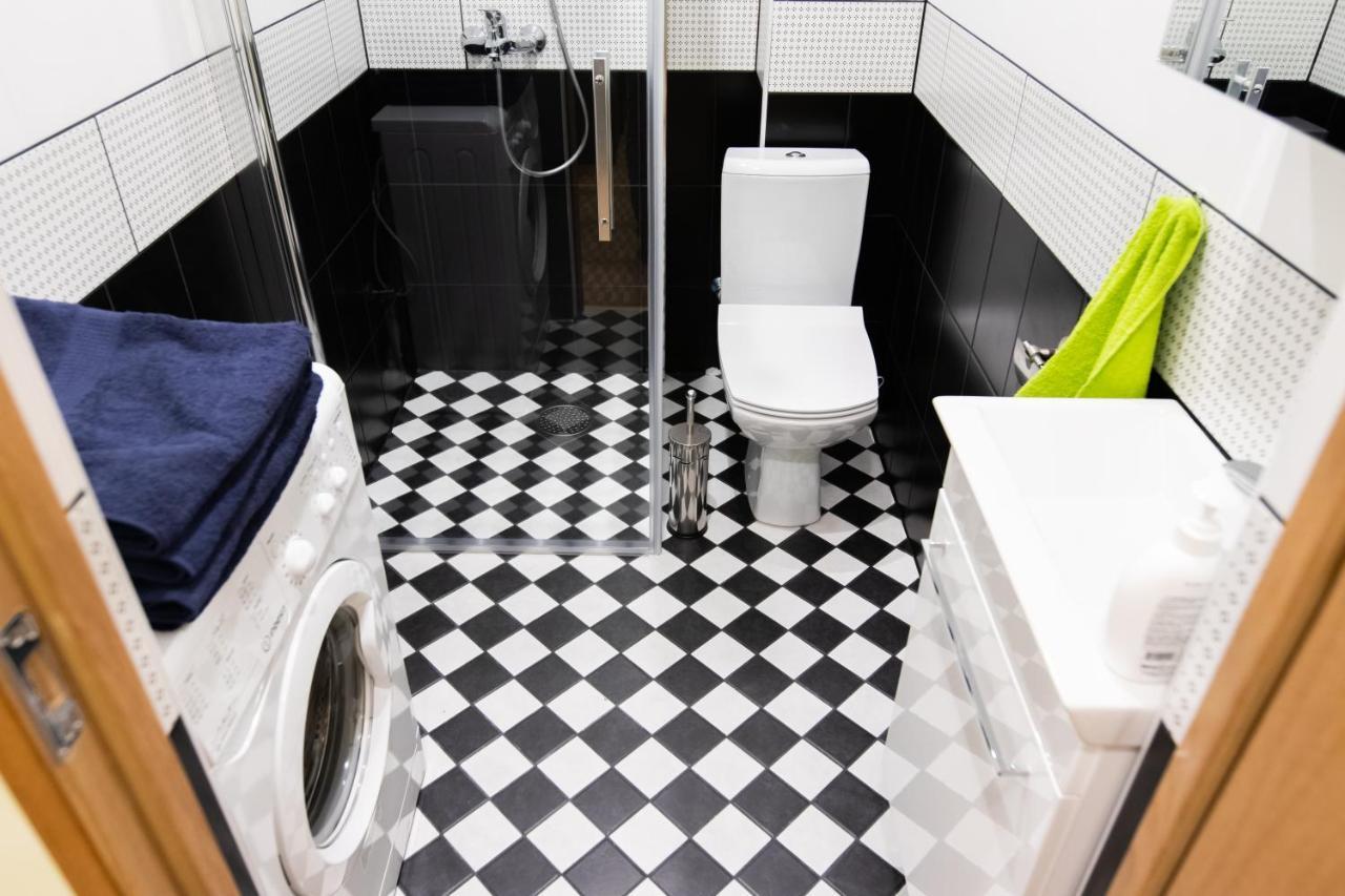 Hot Riga Ernestines Iela 7-7 Enjoy The Feel Of Home And History! Exterior foto
